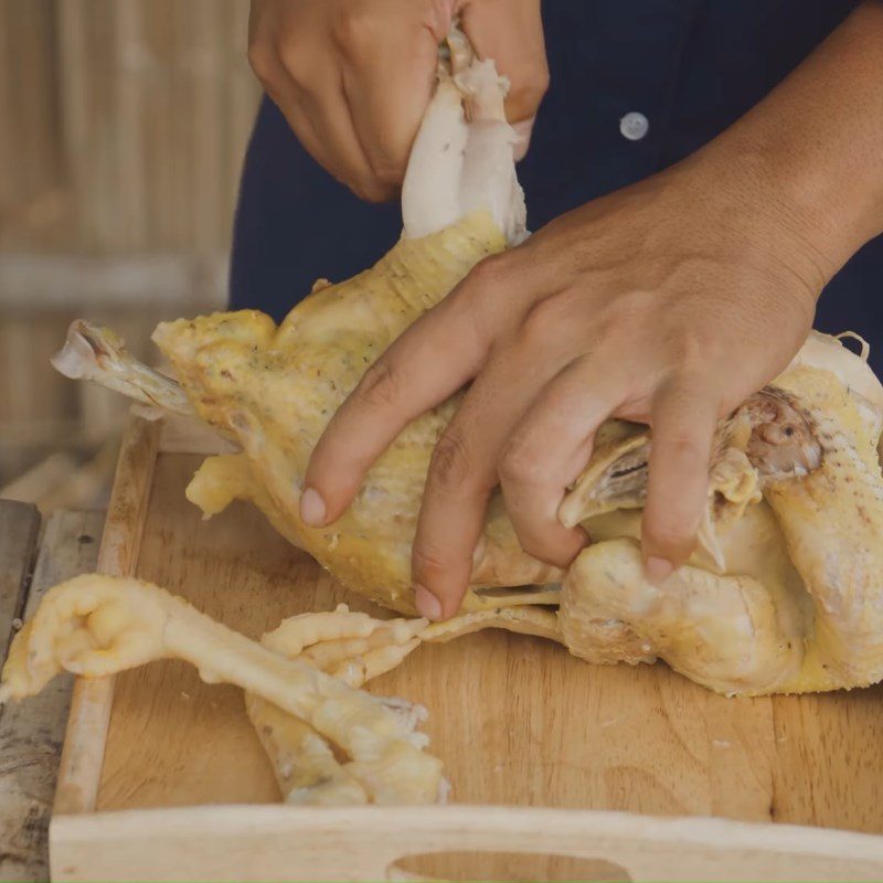 Step 3 Shred the chicken for Phoenix flower chicken salad