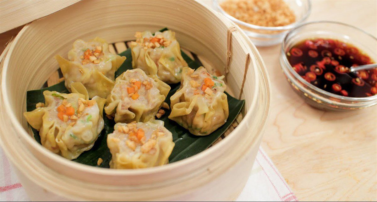 2 Simple and Delicious Ways to Make Chinese Steamed Meatballs at Home 2 Shrimp and Pork Shumai
