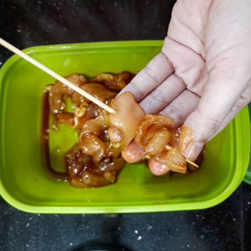 Step 2 Chicken Skewers Garlic grilled chicken skewers