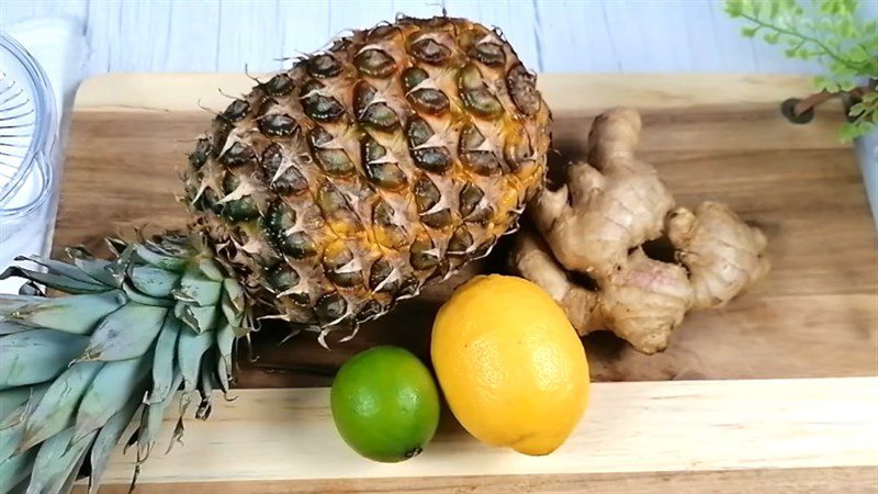 Ingredients for pineapple juice dish