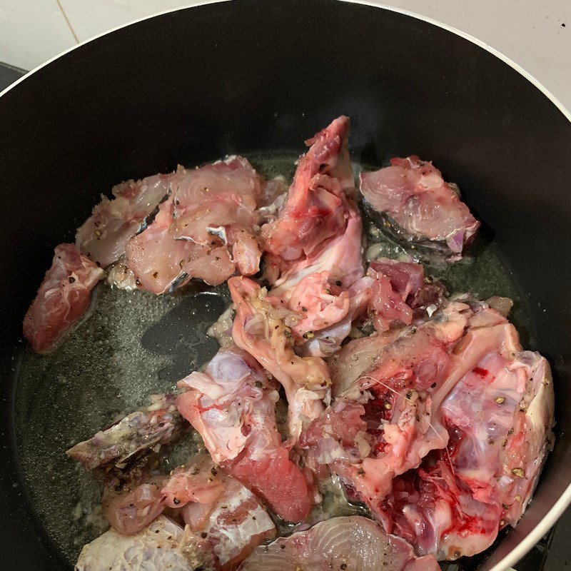 Step 5 Make the broth for snakehead fish cake