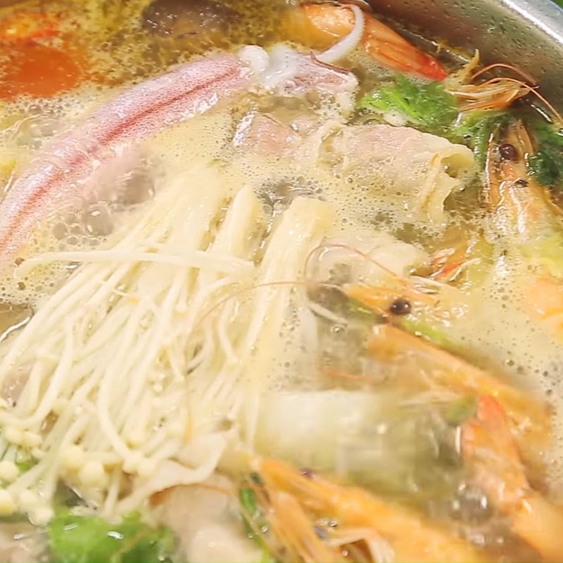 Step 4 Finished Product Seafood Mixed Hot Pot