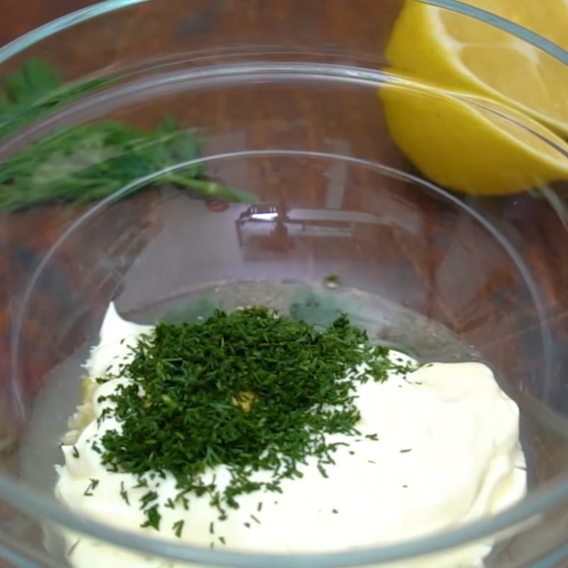 Step 2 Make the salad dressing for shrimp celery with mayonnaise