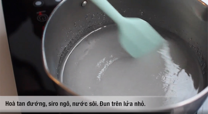 Step 2 Cook the candy syrup for Ginger Lemon Lollipop