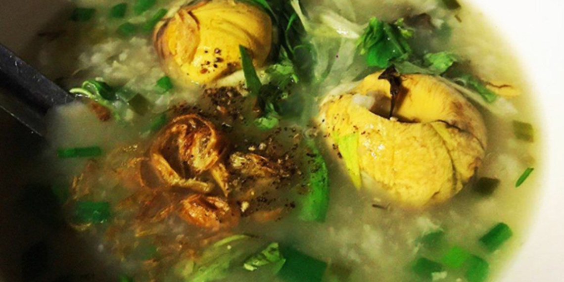 2 ways to cook duck egg congee with green beans and fragrant cabbage 08658