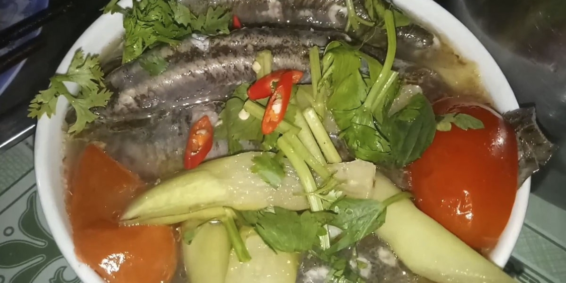 2 ways to make catfish in sour soup delicious and refreshing 08159