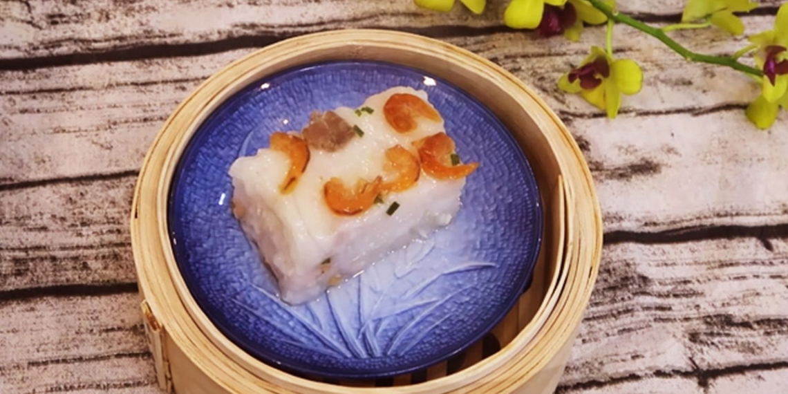 2 ways to make delicious steamed and fried cabbage cakes gi 02004