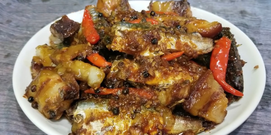 2 ways to make dried fish stew with tender meat delicious attractive easy to make 11719
