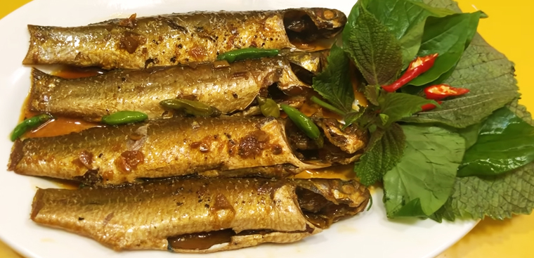 2 ways to make fried bitter squid and fried fatty sardines 02741