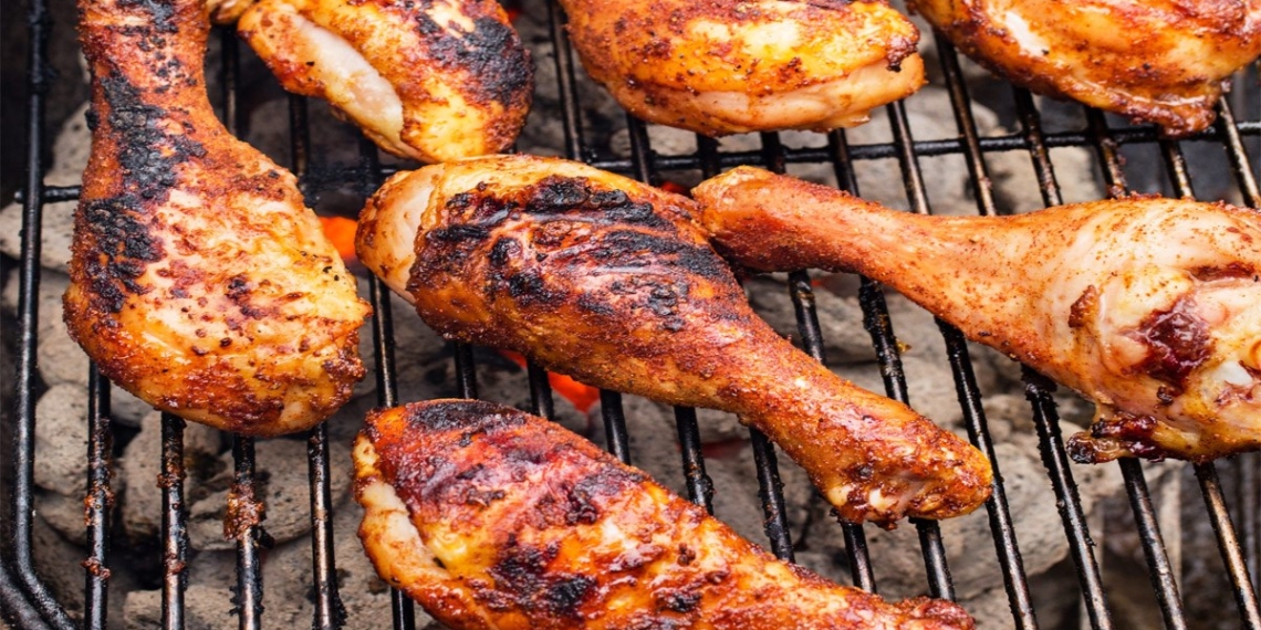 2 ways to make grilled chicken drumsticks and grilled squid with a grill 00220