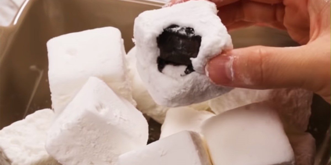 2 ways to make marshmallow candy filled with chocolate and matcha chocolate 05698