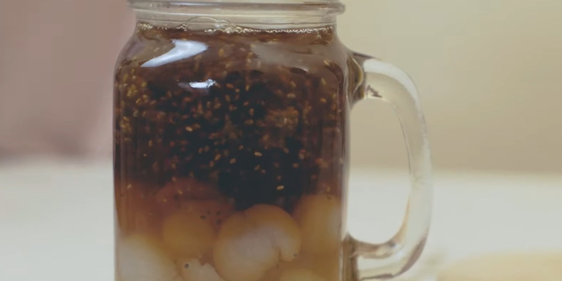 2 ways to make sweet chia seed drink and chia seed syrup 10334