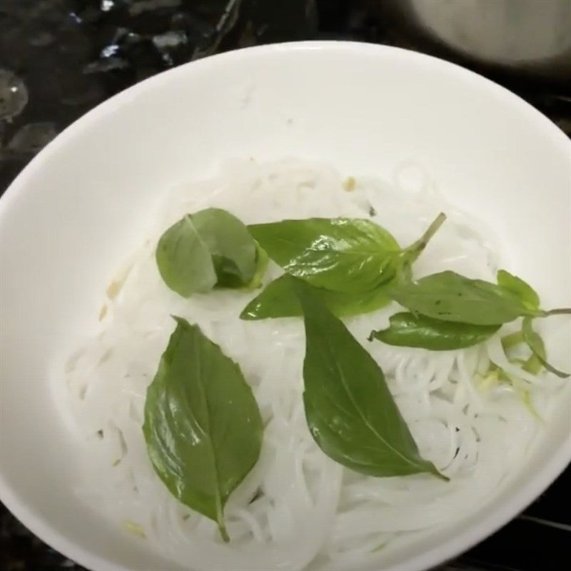 Step 3 Finishing beef ball soup