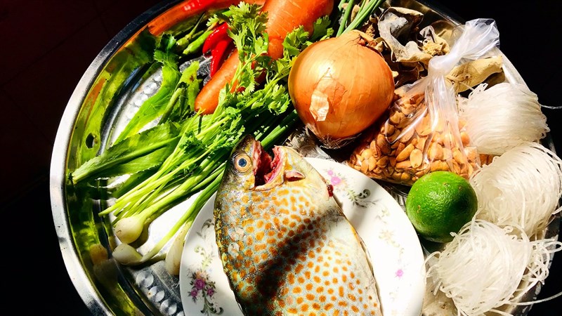 Ingredients for steamed fish with mushrooms