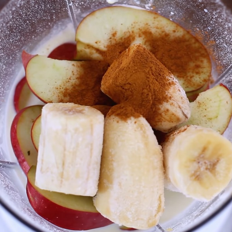 Step 2 Blend the Pumpkin Banana Smoothie