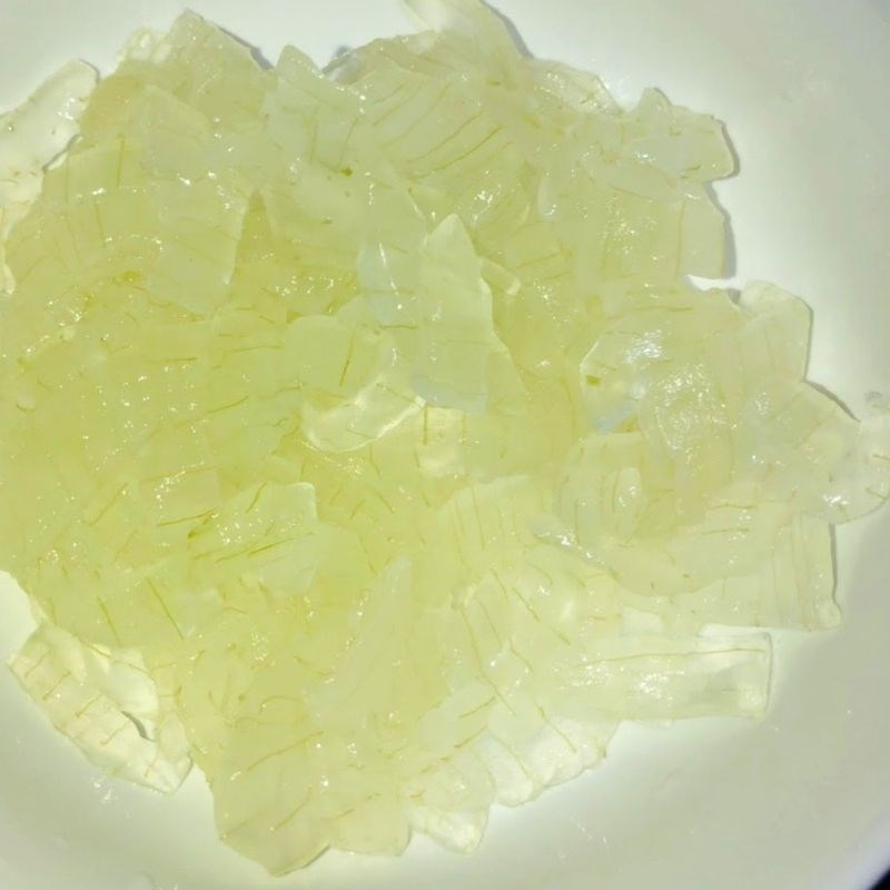 Step 1 Prepare ingredients for aloe vera jelly