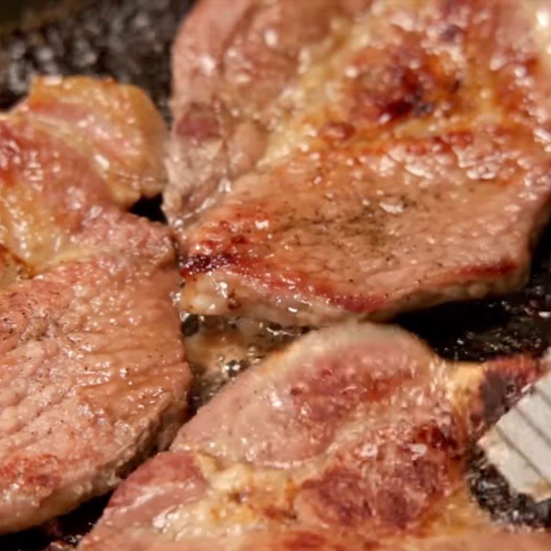 Step 2 Sear the beef for Kimchi Fried Rice with Beef