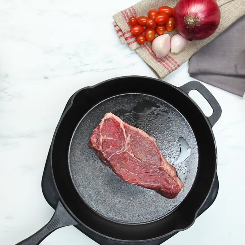 Step 4 Pan-seared beef Grilled vegetable beef salad
