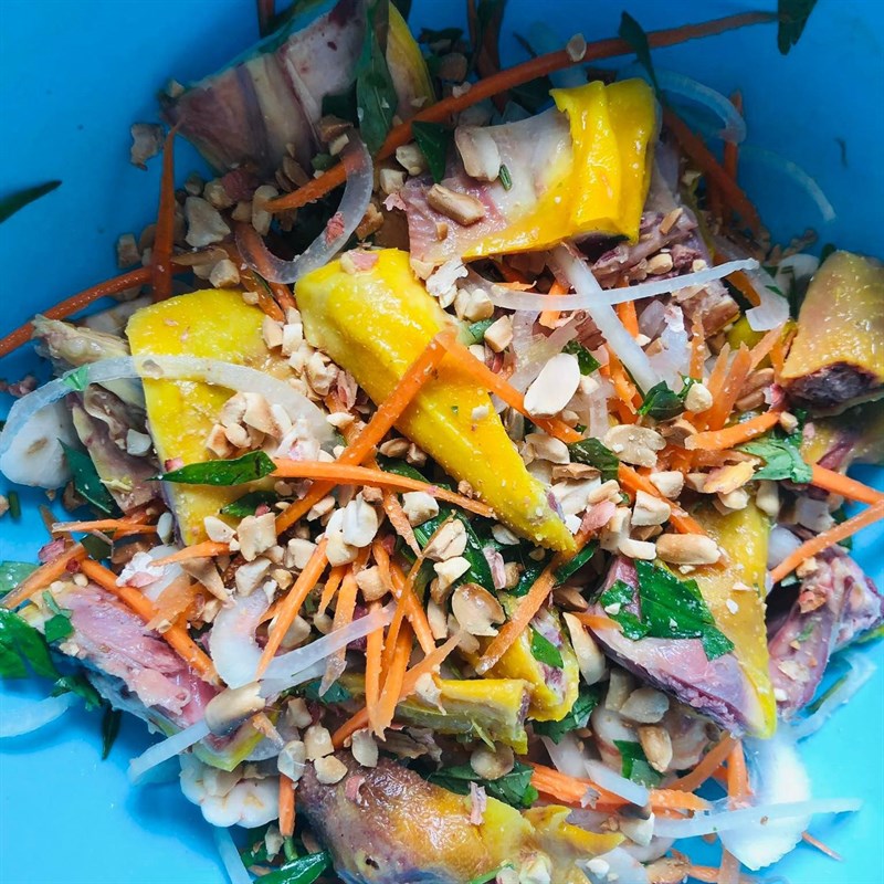 Step 3 Make the salted chicken salad Chicken salad with mangosteen and vegetables