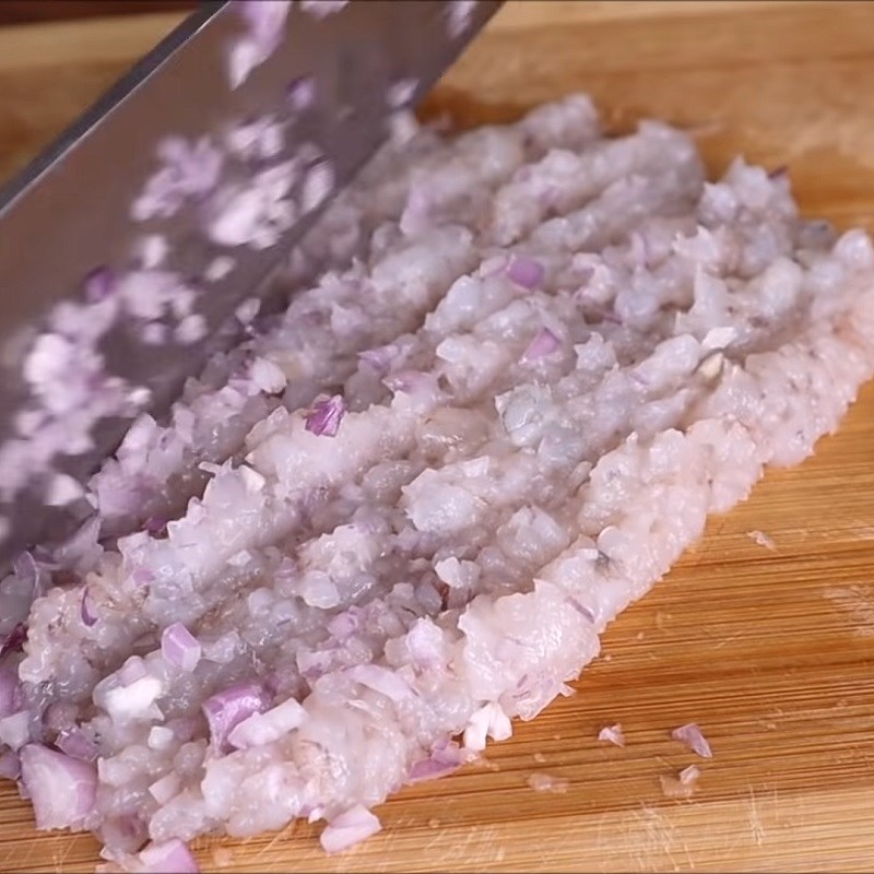 Step 5 Making shrimp and pork cake for shrimp cake with quail eggs
