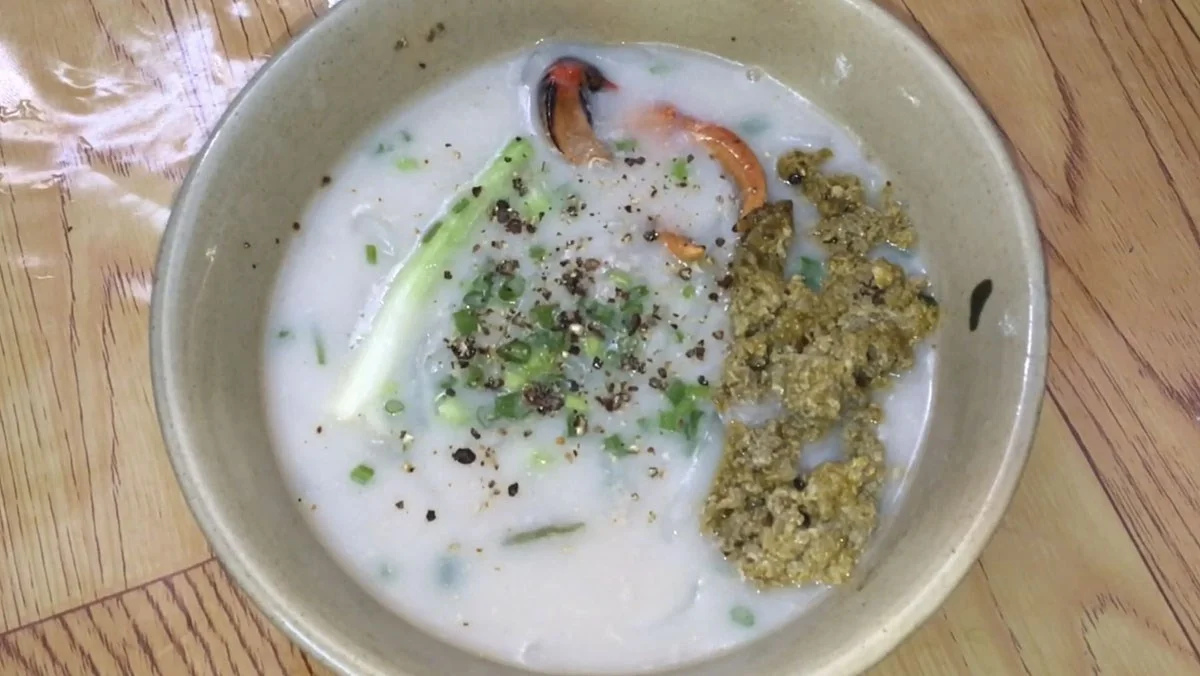 Coconut Crab Noodle