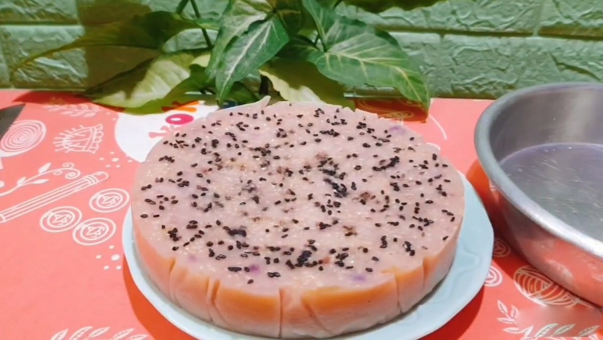 Steamed Taro Cake