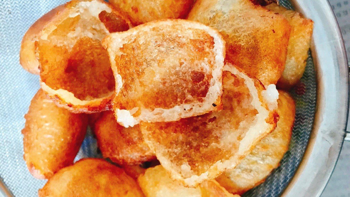 Puffy Fried Potato Cake (recipe shared by a user)