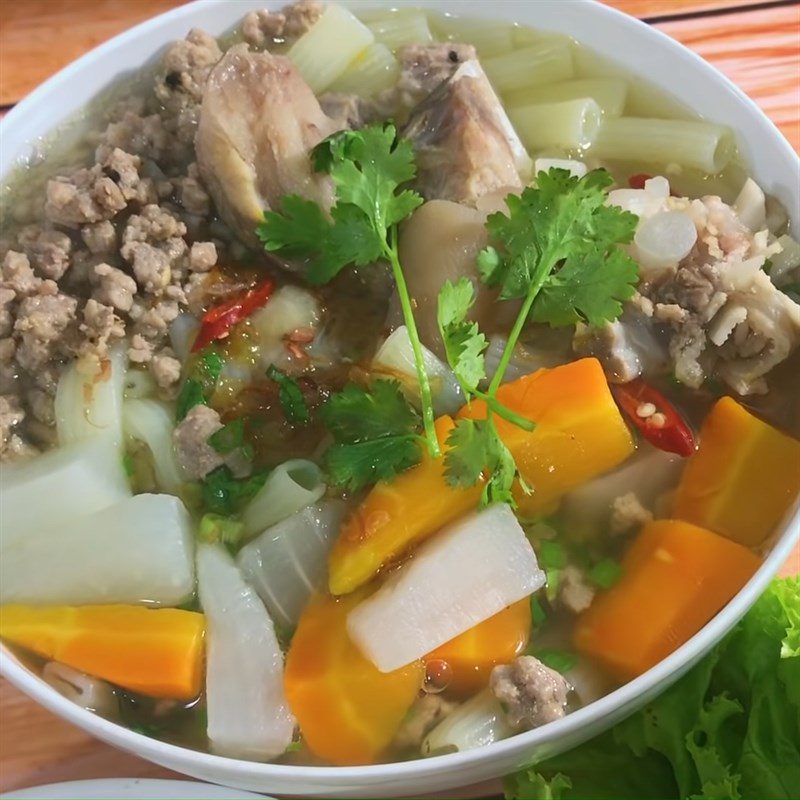 Step 8 Final Dish Minced pork knuckle noodles