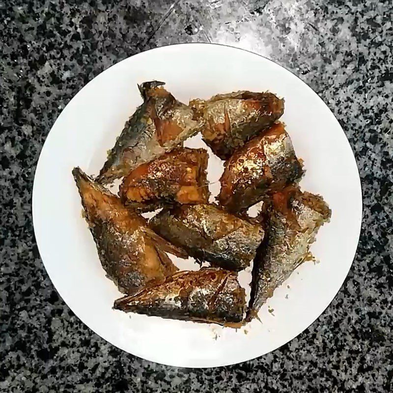 Step 4 Final Product Mackerel Braised with Lemongrass and Chili