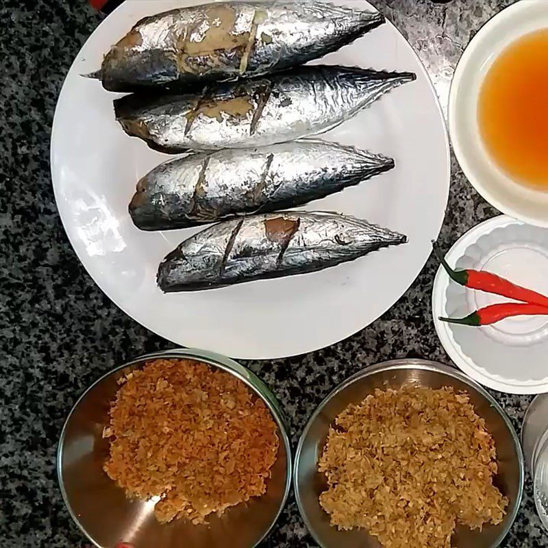 Step 1 Prepare Fish Dried Mackerel Cooked with Lemongrass and Chili