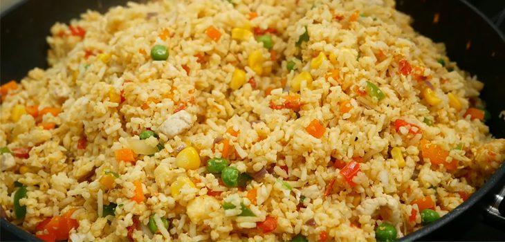 Step 6 Frying rice Shredded chicken fried rice
