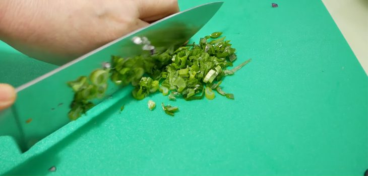 Step 2 Prepare other ingredients Shredded chicken fried rice
