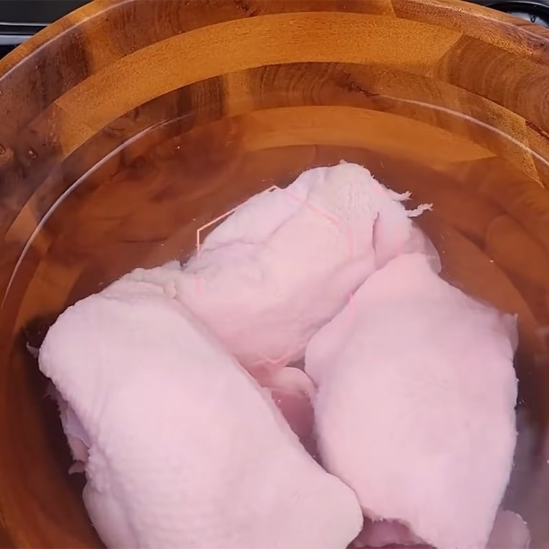 Step 1 Prepare duck meat for Duck Vermicelli