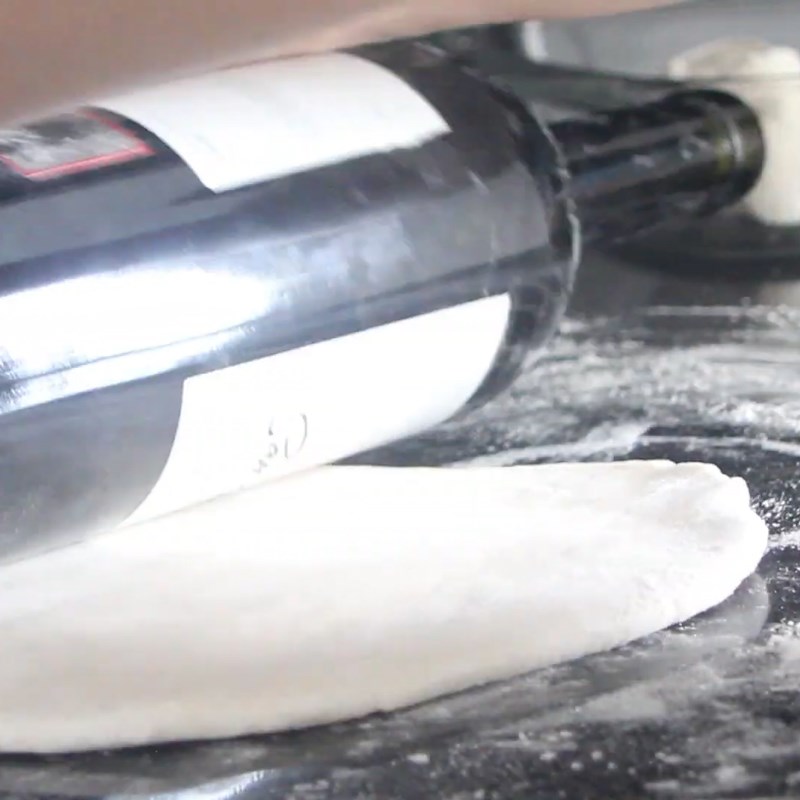 Step 6 Rolling dough and shaping Nghệ An Pork Bone Soup