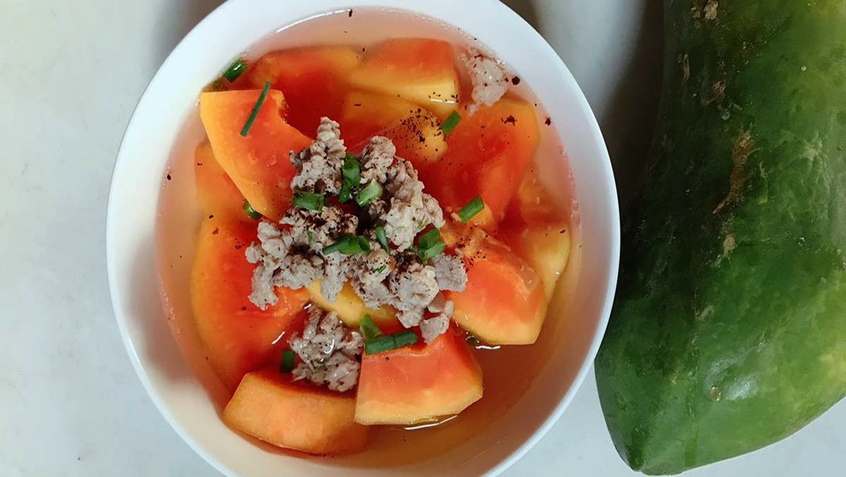 Ground meat papaya soup