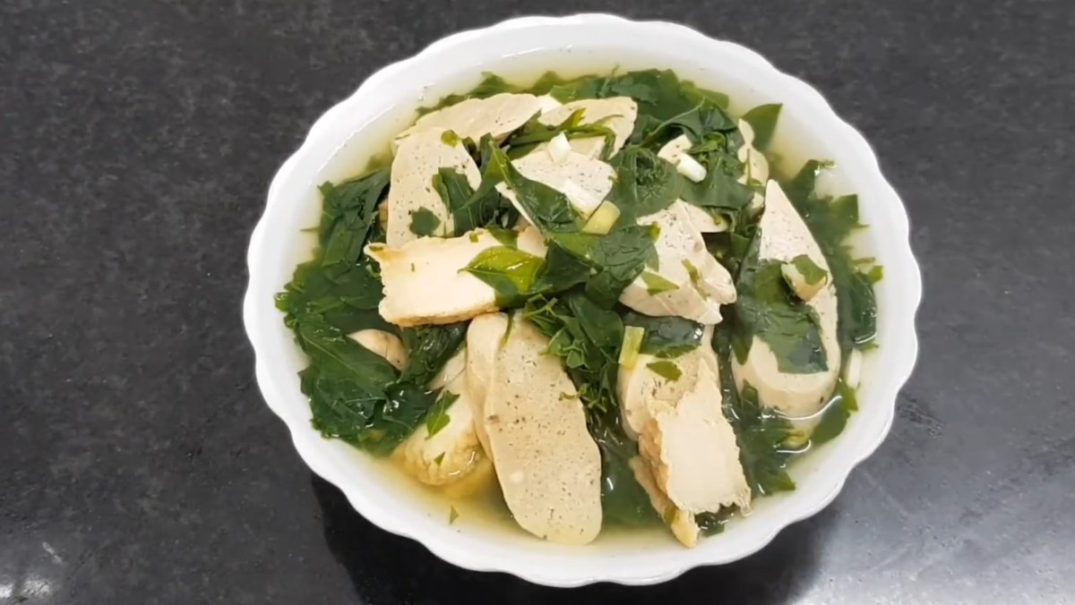 Vegetarian Water Spinach Soup with Tofu