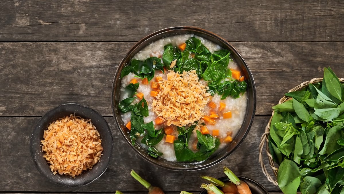 2 easy ways to cook salmon porridge with peas and peanuts for baby-led weaning at home 17 Salmon and Peanut Porridge