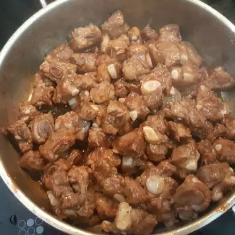 Step 4 Stir-fry and simmer the ribs Corn rib porridge