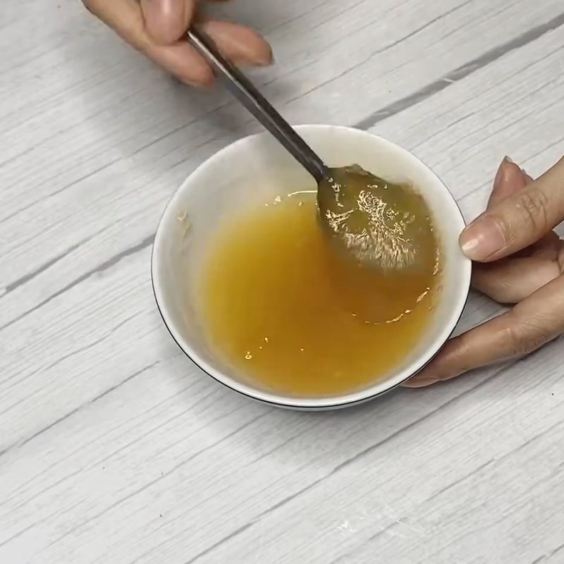 Step 1 Soak agar powder and activate gelatin Cheese Khúc Bạch Dessert