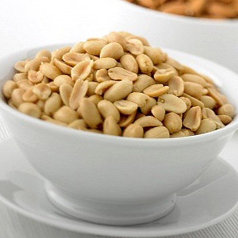 Step 1 Roast peanuts How to make peanut (lạc) filled tapioca cake