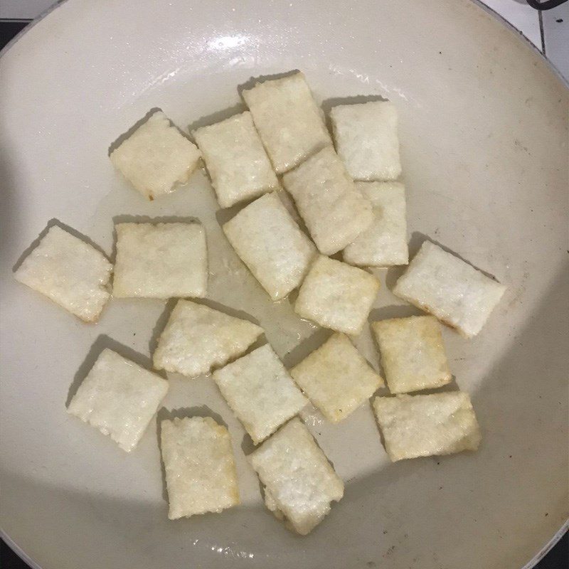 Step 4 Frying batter Fried batter from leftover rice