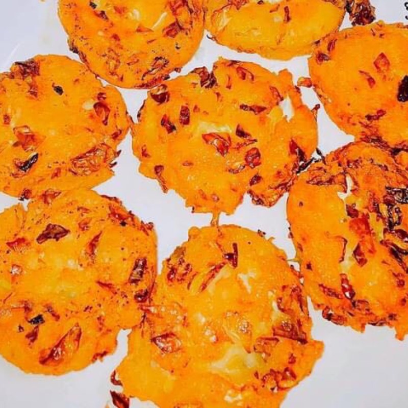 3 Ways to Make Delicious and Simple Vegetarian Tofu Patties at Home 26 Step 4 Frying Vegetarian Tofu and Cabbage Cake