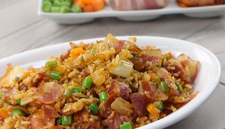 Step 4 Fry the rice Fried rice with bacon