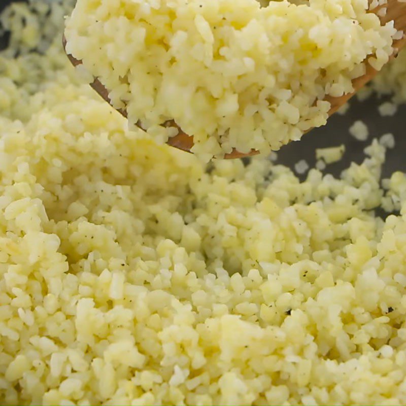Step 5 Frying rice Fried rice with beef and pickled mustard greens
