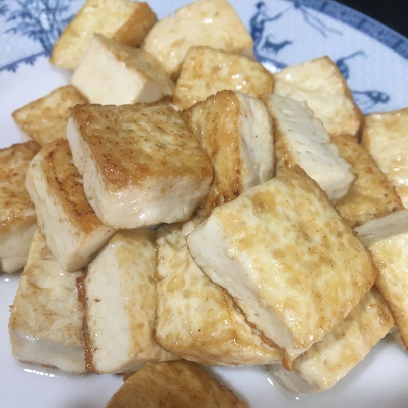 Step 2 Frying the tofu for Shrimp and Pork Vermicelli