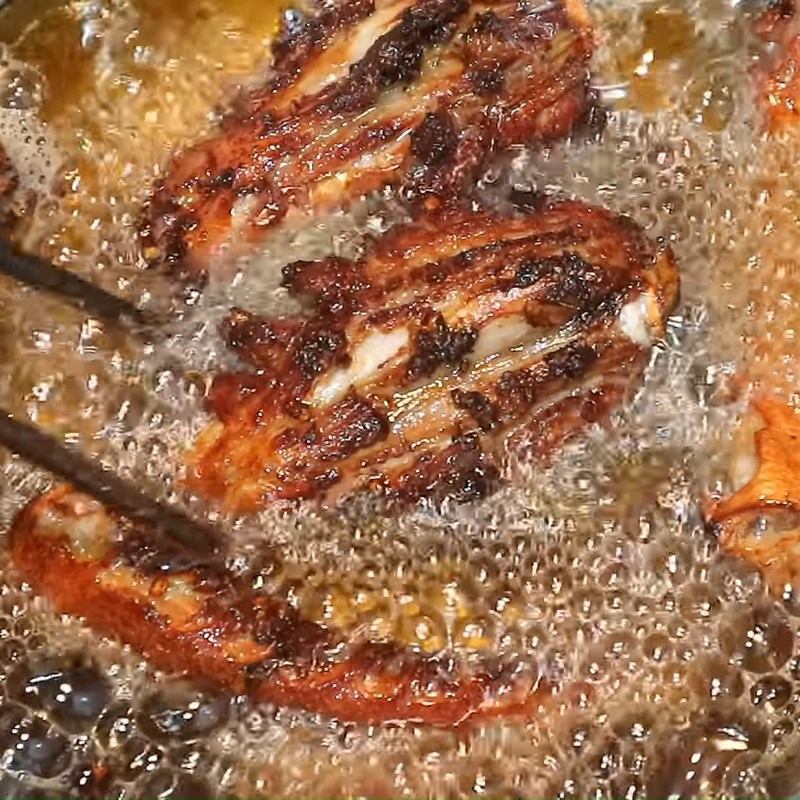 Step 3 Fried Pig Tail Fried pig tail with fish sauce