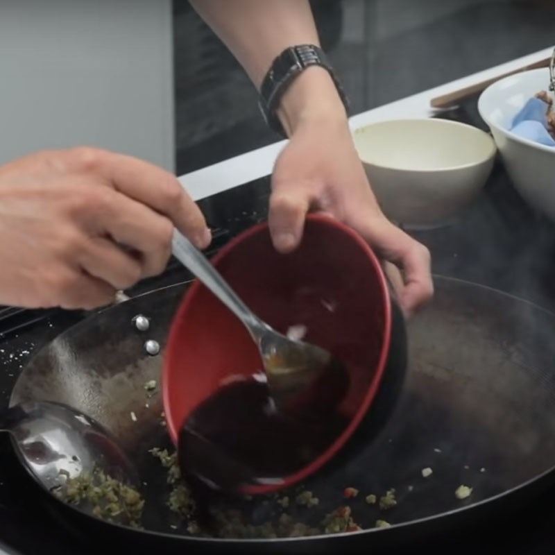 Step 4 Fry the beef Fried beef with soy sauce