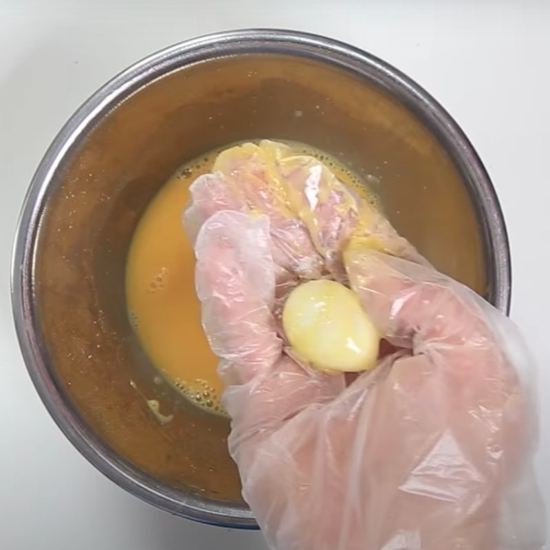 Step 2 Fried Quail Eggs Crispy Fried Quail Eggs with Garlic Butter Sauce