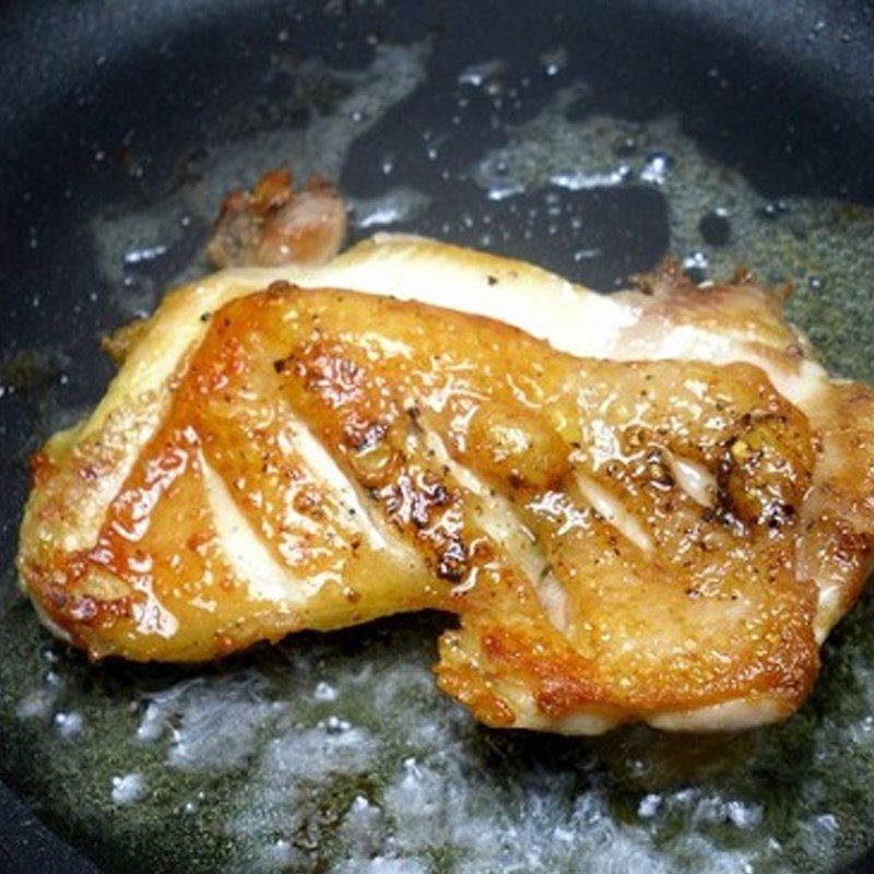 Step 3 Fry and shred the chicken for Chicken Cheese Pizza