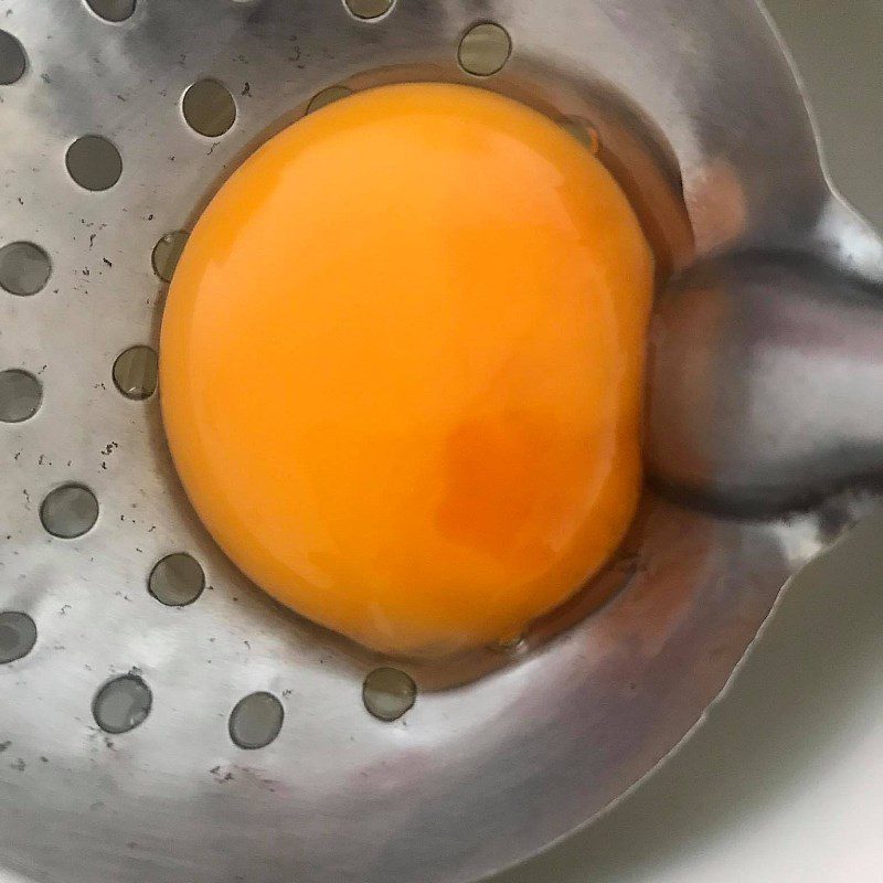 Step 1 Add ingredients to the blender Mayonnaise Sauce (recipe shared by a user)